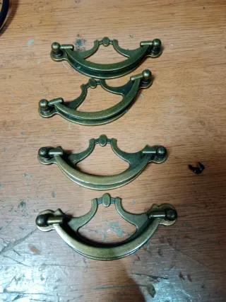 Tiradores y pomos antiguos