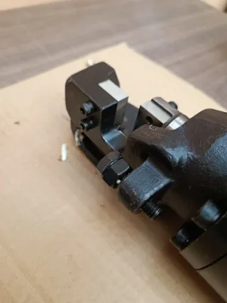 VEVOR Cortadora de Varillas de Refuerzo Hidráulica