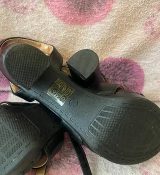 Tacones negros,talla 35