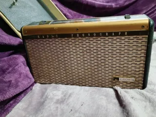 Tocadiscos portátil CROWN TRP-20