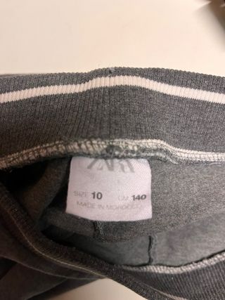 Pantalón Zara gris T 10