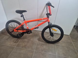 Bicicleta BMX naranja niño
