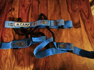 Arnés Escalada Alpinismo CAMP Ligero