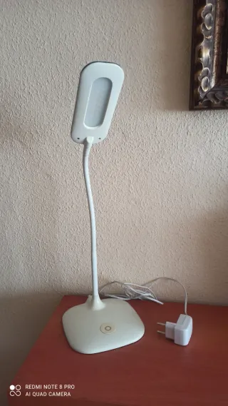 Lámpara Escritorio LED Flexible Blanca