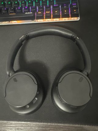 Auriculares Sony Negros WH-720N