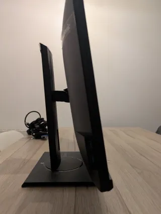 Monitor ViewSonic 24" VG2440V