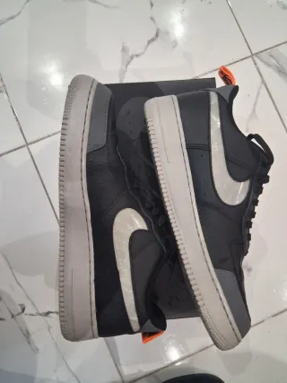 Botas Nike Air Force 1 Negras y Grises