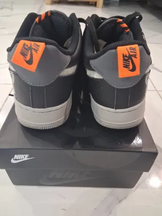 Botas Nike Air Force 1 Negras y Grises