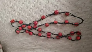 Collar largo eslabones rojos