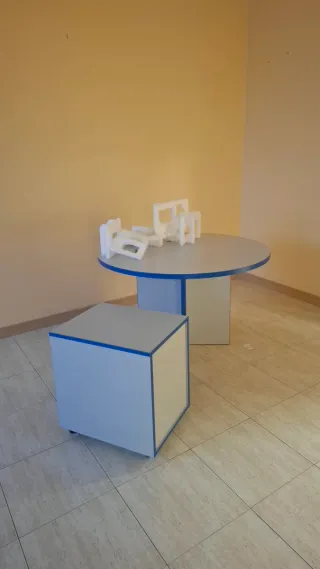 Se vende mobiliario para aulas