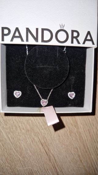 Conjunto Pandora Collar y Pendientes Corazón Rosa