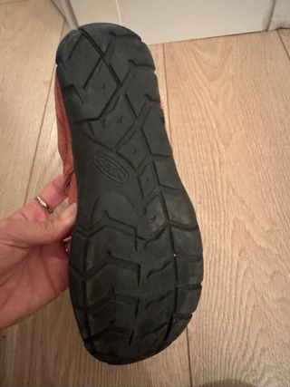 Manoletinas Keen rojas talla 39