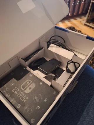 Nintendo Switch Edizione Fortnite +Scatola +SD +Custodia