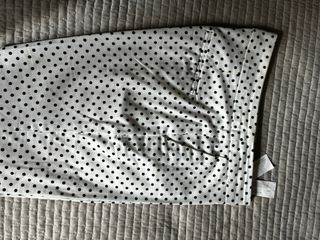 Pantalón mujer blanco lunares negros . tobillero