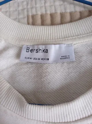 Sudadera corta con mangas murciélago