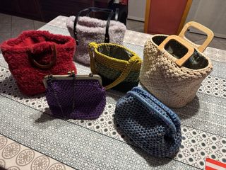 Borse fatte a mano: viola e rosse