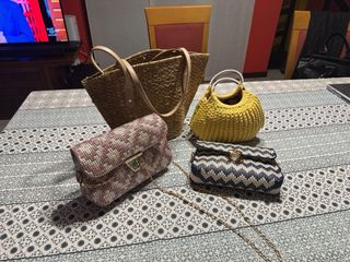 Borse fatte a mano: viola e rosse