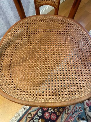 Butaca baja de rejilla de madera