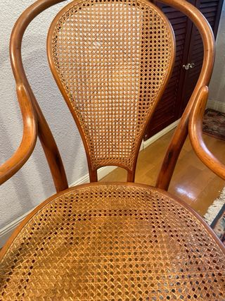 Butaca baja de rejilla de madera