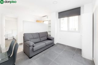 Piso en venta en San Francisco Javier en Granada