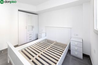 Piso en venta en San Francisco Javier en Granada