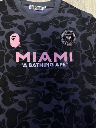 BAPE Miami Camiseta Negra Rosa