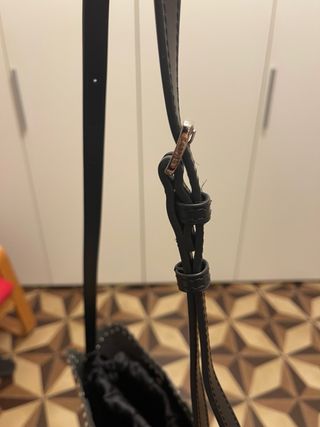 Borsa Carpisa secchiello nera con borchie