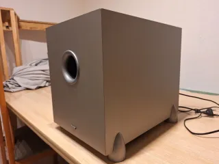 DENON subwoofer autoamplicable woofer 10 pulgadas