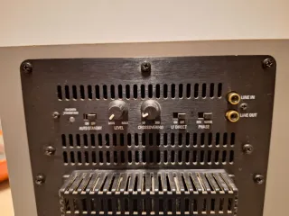 DENON subwoofer autoamplicable woofer 10 pulgadas