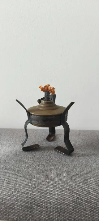 Antiguo infiernillo portátil