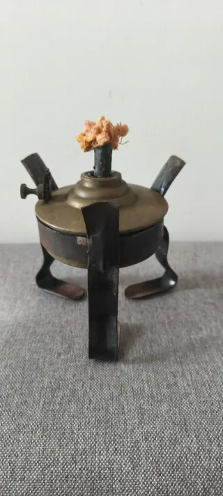Antiguo infiernillo portátil
