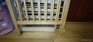 Cuna de madera con ositos