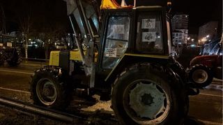 Renault 110-14 con pala