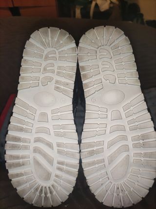 Botas niño talla 37