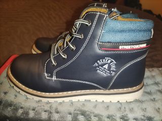 Botas niño talla 37