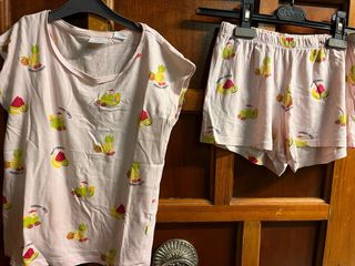 Pijama Zara frutas rosa