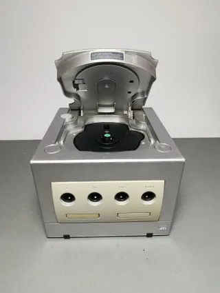 Nintendo GameCube Silver DOL-001 Giapponese boxata