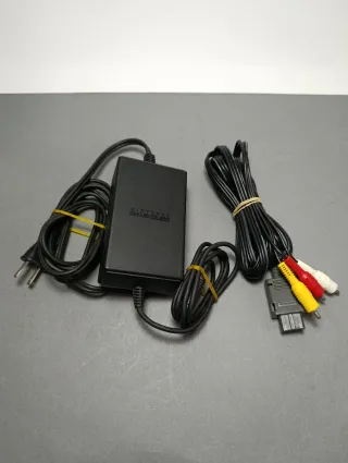 Nintendo GameCube Silver DOL-001 Giapponese boxata