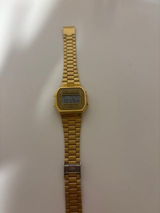 Reloj Casio Dorado