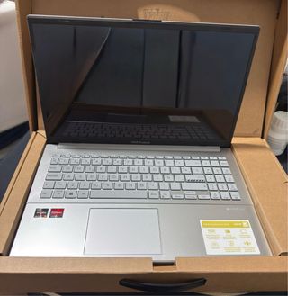 Portátil ASUS Vivobook Go 15 E1504F