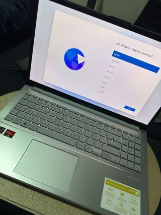 Portátil ASUS Vivobook Go 15 E1504F