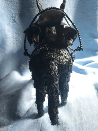 Escultura burro bronce o hierro con hilos de acero