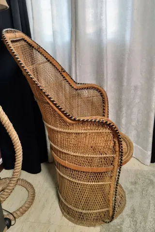 Sillón de mimbre