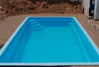Piscinas de construcción o de poliester