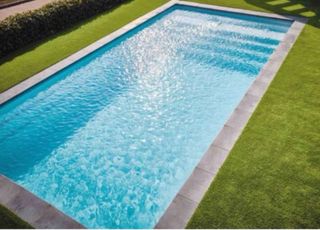 Piscinas de construcción o de poliester