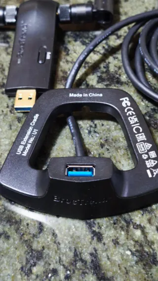 Adaptador WiFi USB BrosTrend AC1200 Dual Band