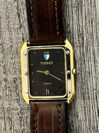 Reloj Tissot Cuarzo Dorado Vintage