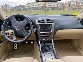 Lexus IS 220d Sport