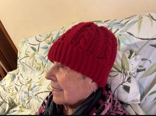 Gorro lana unisex rojo trenzado