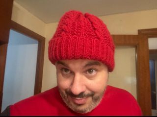 Gorro lana unisex rojo trenzado